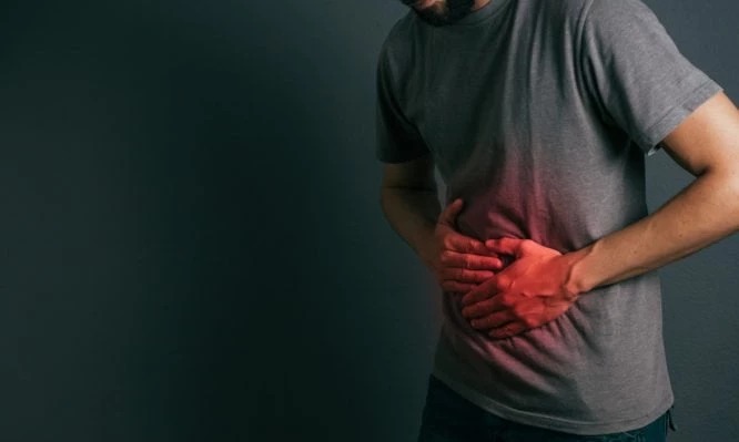 Καρκίνος του στομάχου: Τα πρώιμα σημάδια που τα μπερδεύουμε με άλλες παθήσεις – Προσοχή!